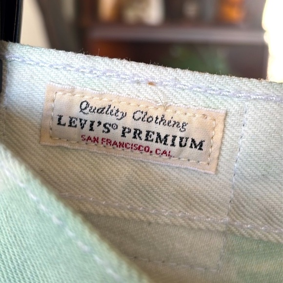 Levi's Premium High-Rise Deconstructed Jean Skirt White Pastel Tie Dye Denim - Picture 12 of 16